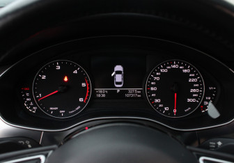 Подержанный автомобиль Audi A6 Sedan 2016 года (23 фото)