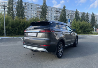 Подержанный автомобиль Geely Atlas Pro 2023 года (5 фото)