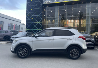 Подержанный автомобиль Hyundai Creta 2016 года (8 фото)