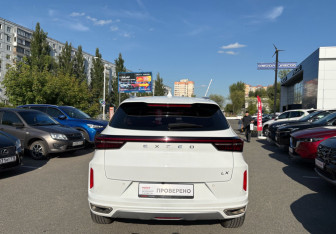 Подержанный автомобиль Exeed LX 2022 года (6 фото)