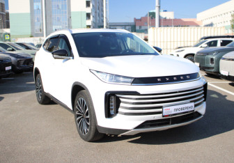 Подержанный автомобиль Exeed TXL 2023 года (3 фото)