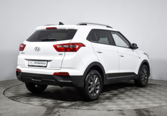 Подержанный автомобиль Hyundai Creta 2021 года (5 фото)