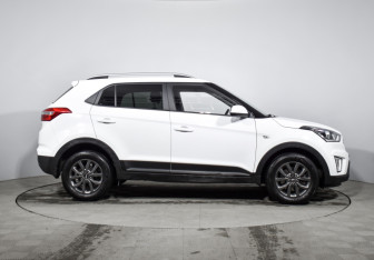 Подержанный автомобиль Hyundai Creta 2021 года (4 фото)