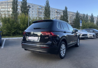 Подержанный автомобиль Volkswagen Tiguan 2017 года (5 фото)