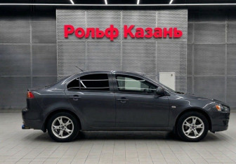 Подержанный автомобиль Mitsubishi Lancer Sedan 2008 года (3 фото)