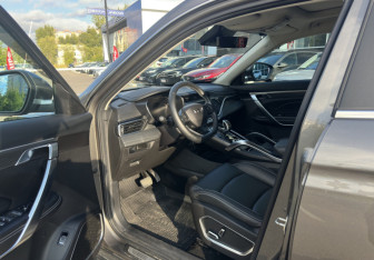 Подержанный автомобиль Geely Atlas Pro 2023 года (9 фото)