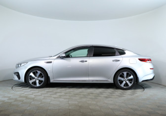 Подержанный автомобиль Kia Optima Sedan 2019 года (9 фото)