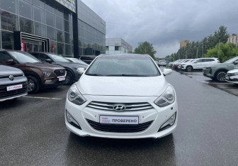 Подержанный автомобиль Hyundai i40 Sedan 2013 года (2 фото)
