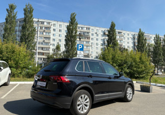 Подержанный автомобиль Volkswagen Tiguan 2018 года (5 фото)