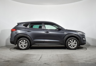 Подержанный автомобиль Hyundai Tucson 2020 года (4 фото)