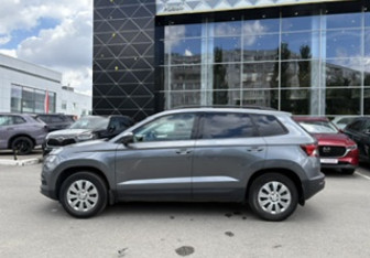 Подержанный автомобиль Skoda Karoq 2021 года (8 фото)