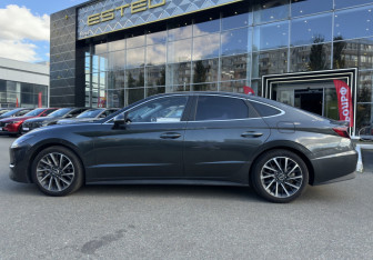 Подержанный автомобиль Hyundai Sonata 2020 года (8 фото)