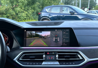 Подержанный автомобиль BMW X7 2021 года (13 фото)