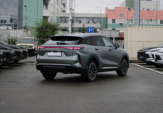 Подержанный автомобиль Exeed RX 2023 года (6 фото)