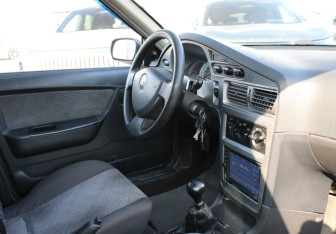 Подержанный автомобиль Daewoo Nexia Sedan 2011 года (8 фото)