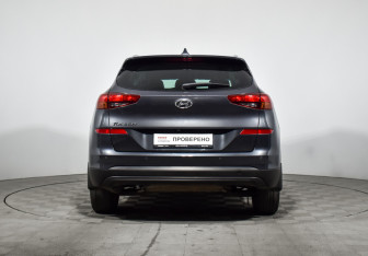 Подержанный автомобиль Hyundai Tucson 2020 года (6 фото)