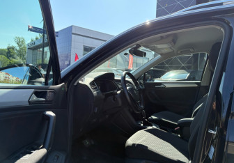 Подержанный автомобиль Volkswagen Tiguan 2018 года (9 фото)