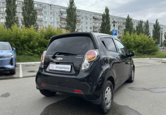 Подержанный автомобиль Chevrolet Spark 2012 года (5 фото)