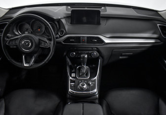 Подержанный автомобиль Mazda CX-9 2018 года (14 фото)