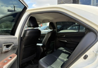 Подержанный автомобиль Toyota Camry Sedan 2016 года (12 фото)