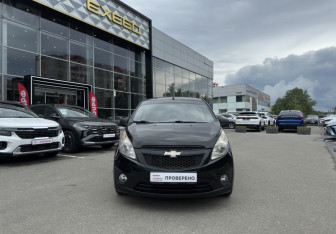 Подержанный автомобиль Chevrolet Spark 2012 года (2 фото)