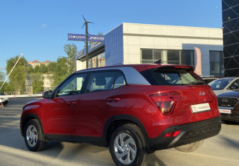 Подержанный автомобиль Hyundai Creta 2022 года (7 фото)