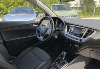 Подержанный автомобиль Hyundai Solaris Sedan 2020 года (10 фото)