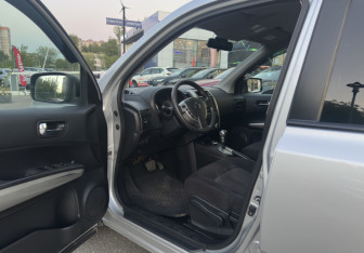 Подержанный автомобиль Nissan X-Trail 2011 года (9 фото)