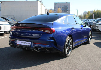 Подержанный автомобиль Kia K5 2021 года (4 фото)