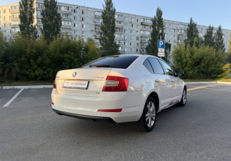 Подержанный автомобиль Skoda Octavia Liftback 2013 года (5 фото)