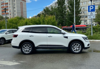 Подержанный автомобиль Renault Koleos 2017 года (4 фото)