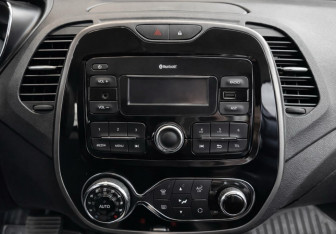 Подержанный автомобиль Renault Kaptur 2019 года (10 фото)