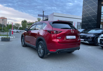 Подержанный автомобиль Mazda CX-5 2017 года (7 фото)