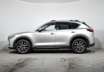 Подержанный автомобиль Mazda CX-5 2019 года (8 фото)