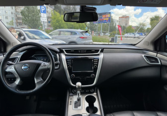 Подержанный автомобиль Nissan Murano Suv 2018 года (11 фото)