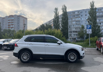 Подержанный автомобиль Volkswagen Tiguan 2018 года (4 фото)