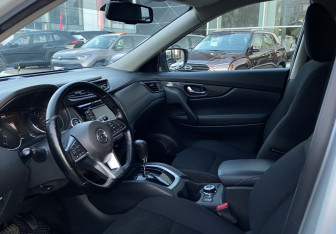 Подержанный автомобиль Nissan X-Trail 2021 года (9 фото)