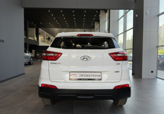 Подержанный автомобиль Hyundai Creta 2017 года (6 фото)