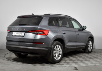 Подержанный автомобиль Skoda Kodiaq 2019 года (5 фото)