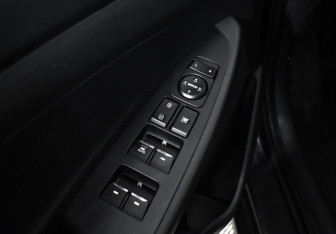 Подержанный автомобиль Hyundai Tucson 2020 года (10 фото)