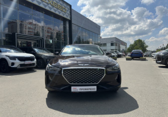 Подержанный автомобиль Genesis G70 2019 года (2 фото)
