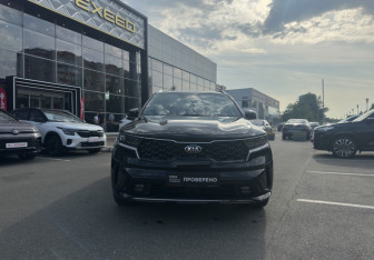 Подержанный автомобиль Kia Sorento 2021 года (2 фото)