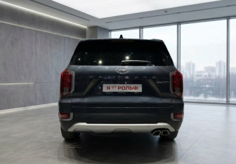 Подержанный автомобиль Hyundai Palisade 2021 года (4 фото)