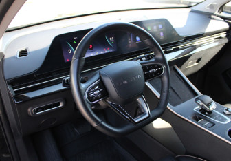 Подержанный автомобиль Omoda C5 2023 года (7 фото)
