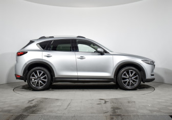 Подержанный автомобиль Mazda CX-5 2019 года (4 фото)