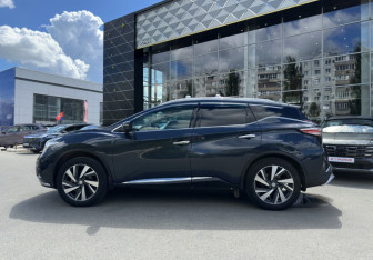 Подержанный автомобиль Nissan Murano Suv 2018 года (8 фото)
