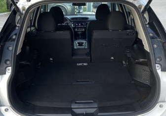 Подержанный автомобиль Nissan X-Trail 2021 года (17 фото)