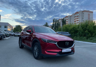 Подержанный автомобиль Mazda CX-5 2017 года (3 фото)