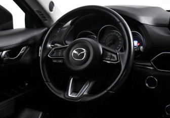 Подержанный автомобиль Mazda CX-5 2019 года (16 фото)