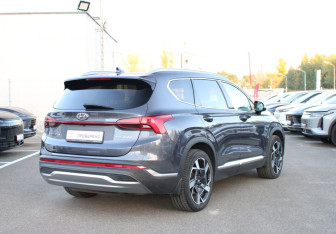 Подержанный автомобиль Hyundai Santa Fe 2021 года (2 фото)